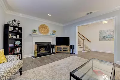27 Mount Vernon Circle, Atlanta, GA 30338 - Photo 11