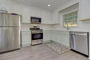 27 Mt Vernon Cir, Atlanta, GA 30338 - Photo 17