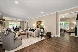 815 Fairfield Dr Dr, Marietta, GA 30068 - Photo 5
