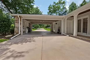 815 Fairfield Dr Dr, Marietta, GA 30068 - Photo 29