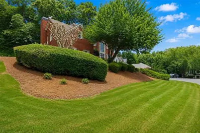 600 Sweet Stream Trace, Johns Creek, GA 30097 - Photo 5