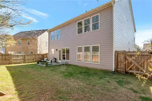 1565 Hedington Circle, Lawrenceville, GA 30045 - Photo 3