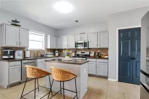 1565 Hedington Circle, Lawrenceville, GA 30045 - Photo 7