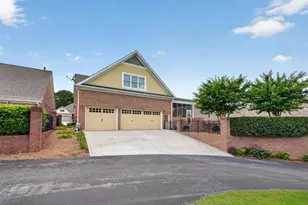 2753 Bungalow Pl, Buford, GA 30519 - Photo 7