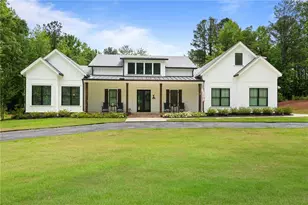 1230 Blalock Lakes Dr, Newnan, GA 30263 - Photo 3