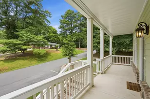 3907 Suwanee Manor Dr, Suwanee, GA 30024 - Photo 23