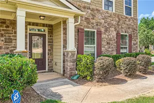 4648 Bogan Meadows Dr, Buford, GA 30519 - Photo 3
