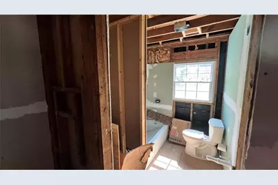 1241 Lyle Avenue, East Point, GA 30344 - Photo 5