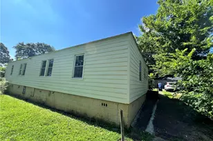 1241 Lyle Ave, East Point, GA 30344 - Photo 19