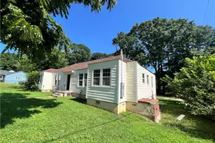 1241 Lyle Ave, East Point, GA 30344 - Photo 3