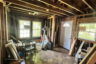 1241 Lyle Ave, East Point, GA 30344 - Photo 11