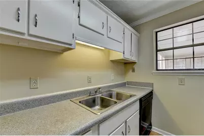 2484 Rhoanoke Drive, Duluth, GA 30096 - Photo 13