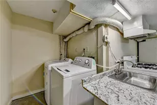 2484 Rhoanoke Dr, Duluth, GA 30096 - Photo 29