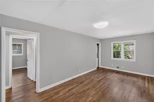 1121 Glendale Dr, East Point, GA 30344 - Photo 9
