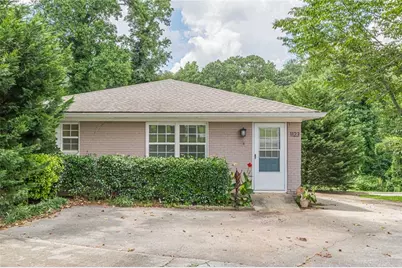 1121 Glendale Drive, East Point, GA 30344 - Photo 5