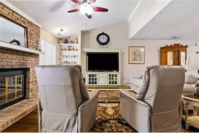 4132 Fawn Court, Marietta, GA 30068 - Photo 9