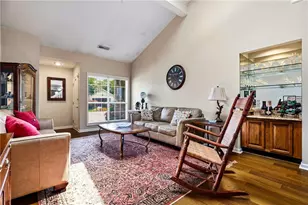 4132 Fawn Ct, Marietta, GA 30068 - Photo 3