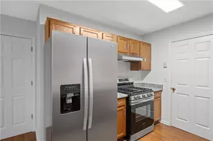 2164 Dresden Green NW, Kennesaw, GA 30144 - Photo 13