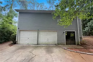 2256 Turtle Club Dr NE, Marietta, GA 30066 - Photo 7