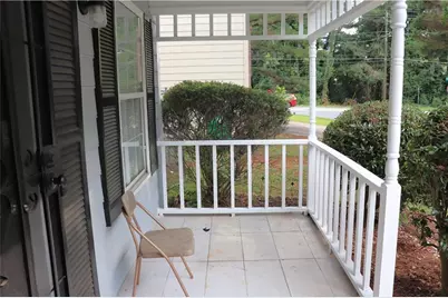 419 Thomas Jefferson Drive, Stone Mountain, GA 30083 - Photo 5