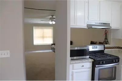 419 Thomas Jefferson Drive, Stone Mountain, GA 30083 - Photo 15