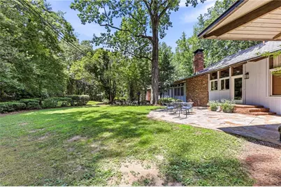1403 Springdale Road, Gainesville, GA 30501 - Photo 15