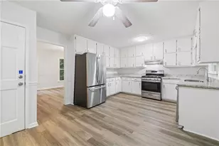 330 Benjamin Cir, Fayetteville, GA 30214 - Photo 7