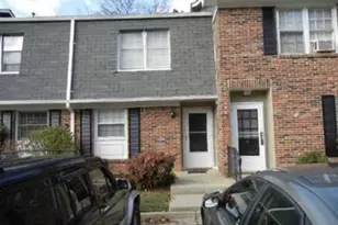 2040 Kings Gate Circle, Snellville, GA 30078 - Photo 1