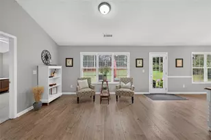 334 Annslee Cir, Loganville, GA 30052 - Photo 5
