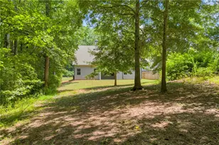 120 Morris Creek Dr, Hoschton, GA 30548 - Photo 3