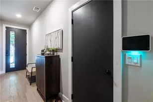 685 Vidalia Ln NW, Atlanta, GA 30318 - Photo 3