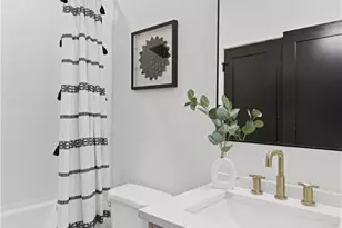 1190 Penny Ln, Atlanta, GA 30324 - Photo 9