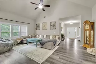 5 Carlow Ct, Newnan, GA 30263 - Photo 5