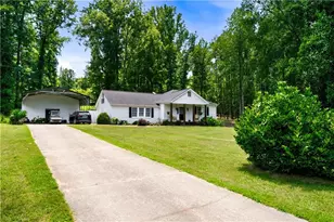 1042 Carl Bramlett Rd, Winder, GA 30680 - Photo 1