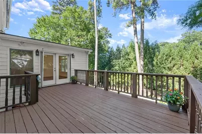 871 Chestnut Lake Drive NE, Marietta, GA 30068 - Photo 21