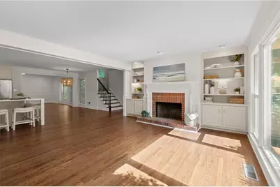 871 Chestnut Lake Drive NE, Marietta, GA 30068 - Photo 5