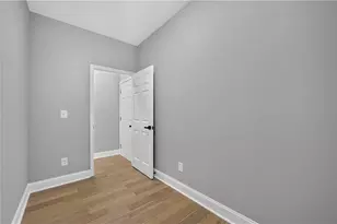 1717 Hilton Ridge Ct, Lithonia, GA 30058 - Photo 19
