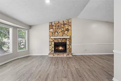 2224 Hightrail Court, Lithonia, GA 30058 - Photo 9