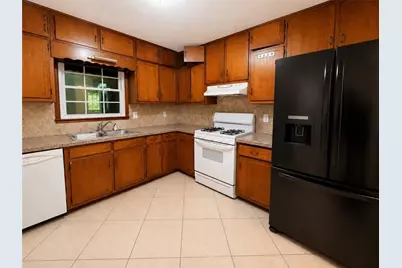 3414 Twin Village Lane, Snellville, GA 30039 - Photo 5