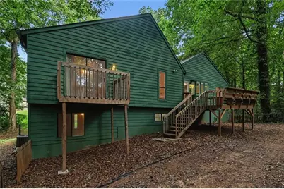 5182 Manitou Way, Stone Mountain, GA 30087 - Photo 11