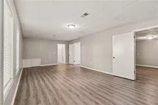 5182 Manitou Way, Stone Mountain, GA 30087 - Photo 17