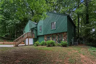 5182 Manitou Way, Stone Mountain, GA 30087 - Photo 3