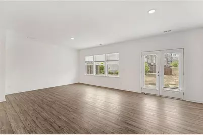 649 Isom Walk, Suwanee, GA 30024 - Photo 13