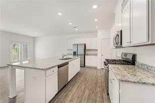 649 Isom Walk, Suwanee, GA 30024 - Photo 7