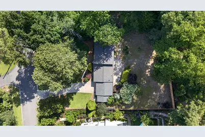 70 Bonnie Lane, Sandy Springs, GA 30328 - Photo 7