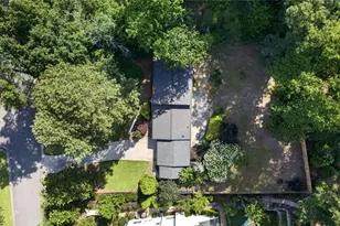 70 Bonnie Ln, Sandy Springs, GA 30328 - Photo 7