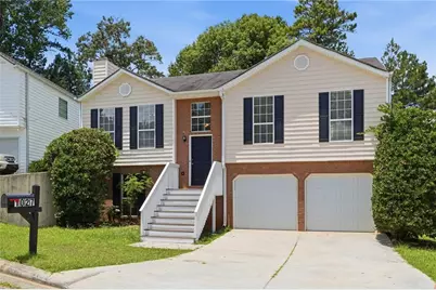 1027 Alford Crossing, Lithonia, GA 30058 - Photo 1