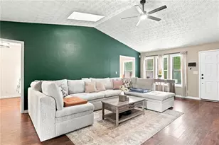 4032 Maxanne Dr NW, Kennesaw, GA 30144 - Photo 7