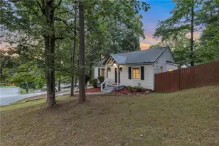 1396 Enota Ave NE, Gainesville, GA 30501 - Photo 17