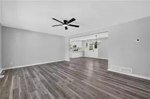 3229 Columbia Woods Dr, Decatur, GA 30032 - Photo 7